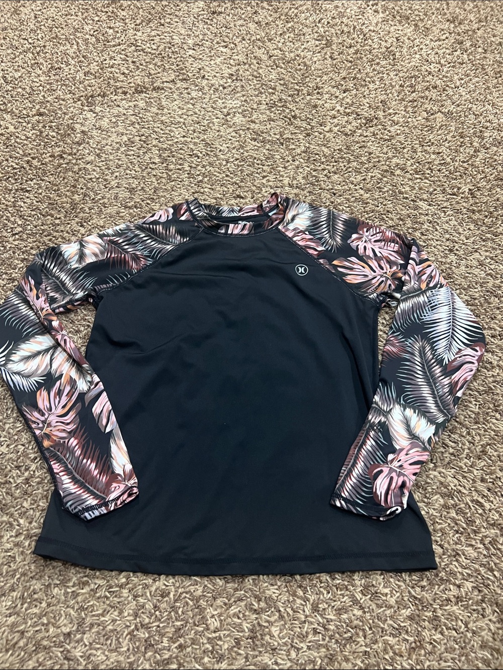 Hurley 50+upf rash guard sz M